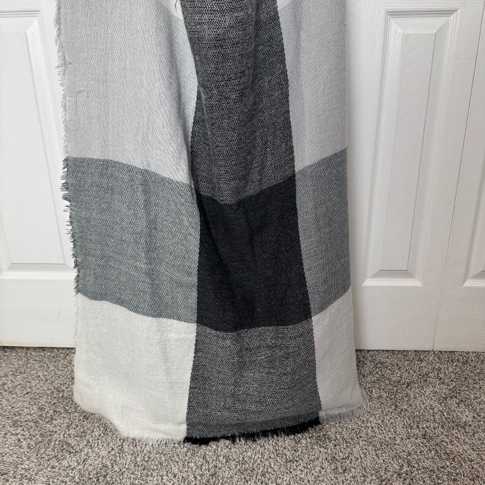 Apt. 9 Blanket Scarf - Picture 4 of 7